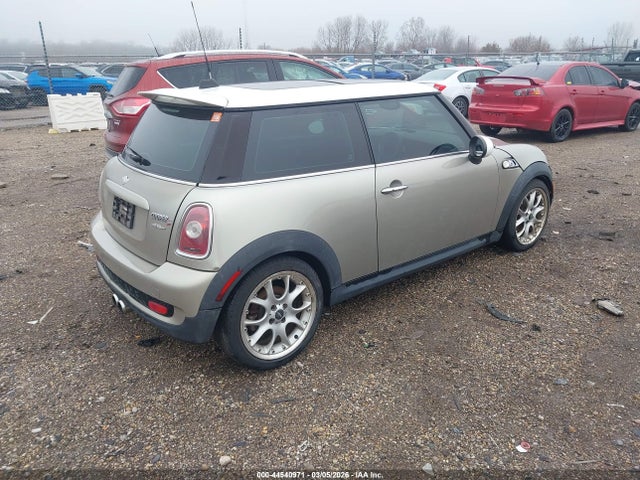 2008 MINI COOPER S WMWMF73508TT92761 Photo 3