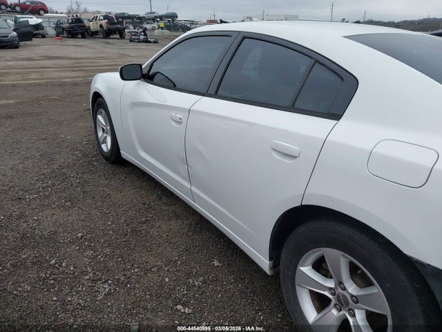 44540995 :رقم المزاد ، 2C3CDXBG1EH265666 vin ، 2014 Dodge Charger Se مزاد بيع
