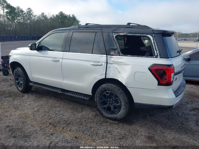 1FMJU1RG8REA63177 Ford Expedition Timberline