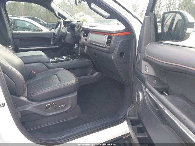 1FMJU1RG8REA63177 Ford Expedition Timberline