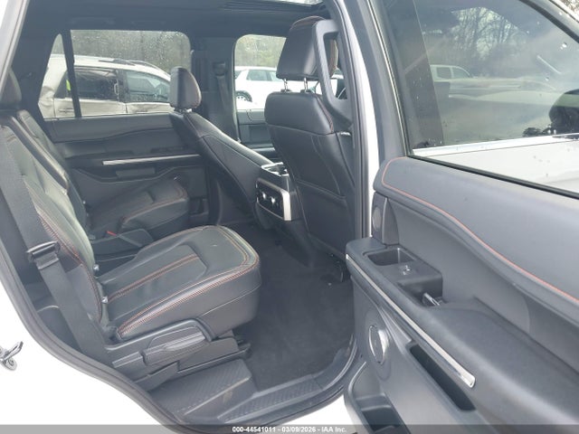 1FMJU1RG8REA63177 Ford Expedition Timberline