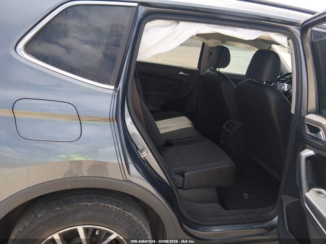 44541024 :رقم المزاد ، 3VV3B7AX6MM011682 vin ، 2021 Volkswagen Tiguan 2.0t Se/2.0t Se R-line Black/2.0t Sel مزاد بيع