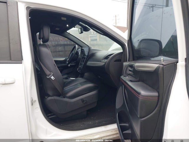 Продажа на аукционе авто 2019 Dodge Grand Caravan Gt, vin: 2C4RDGEGXKR690570, номер лота: 44541036