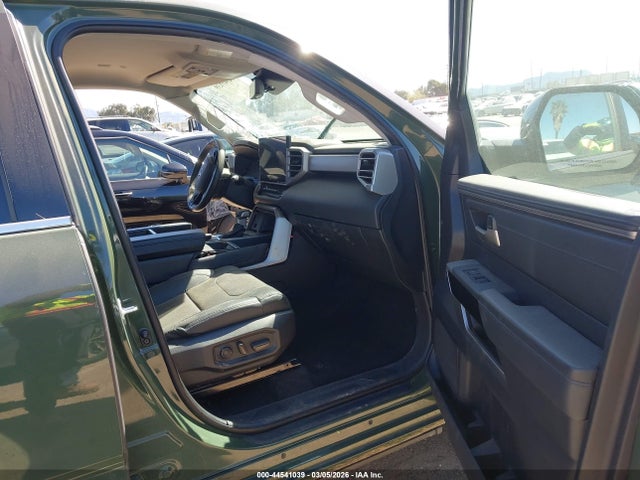 2023 TOYOTA TUNDRA 5TFJA5DBXPX104037 Photo 4