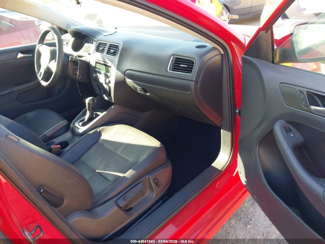 3VWD17AJ3EM369872 Volkswagen Jetta 1.8t Se
