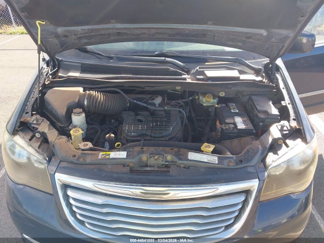 2013 Chrysler Town & Country Touring მანქანა იყიდება აუქციონზე, vin: 2C4RC1BG6DR721854, აუქციონის ნომერი: 44541055
