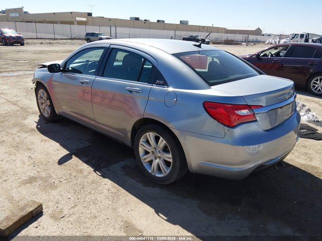 44541110 :رقم المزاد ، 1C3CCBBB0DN768394 vin ، 2013 Chrysler 200 Touring مزاد بيع