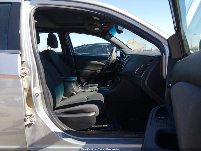 44541110 :رقم المزاد ، 1C3CCBBB0DN768394 vin ، 2013 Chrysler 200 Touring مزاد بيع