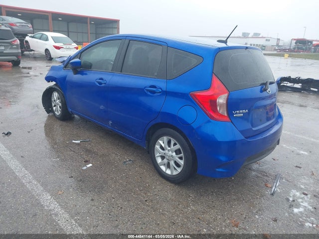 2017 NISSAN VERSA NOTE 3N1CE2CP2HL376042 Photo 2