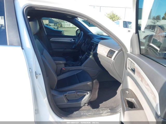 2022 Volkswagen Atlas Cross Sport 3.6l V6 Se W/technology მანქანა იყიდება აუქციონზე, vin: 1V2JE2CA1NC229135, აუქციონის ნომერი: 44541221