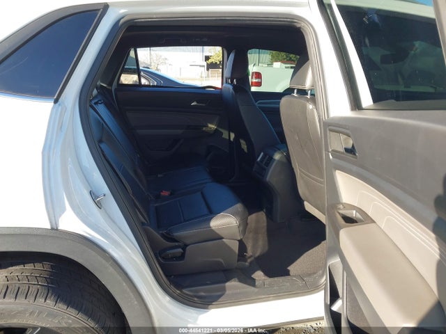 2022 Volkswagen Atlas Cross Sport 3.6l V6 Se W/technology მანქანა იყიდება აუქციონზე, vin: 1V2JE2CA1NC229135, აუქციონის ნომერი: 44541221