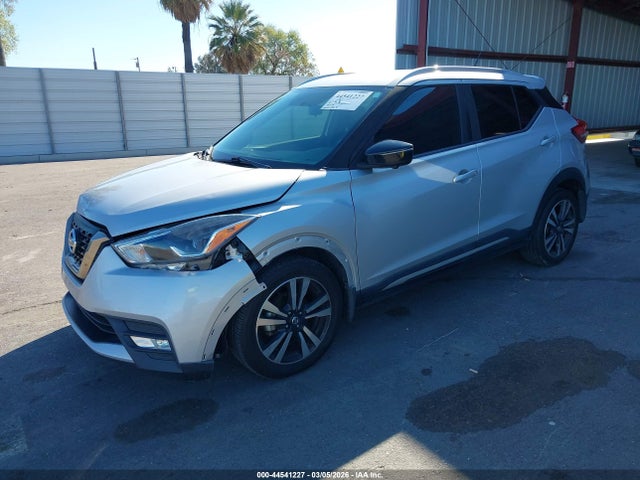 Nissan KICKS SR 2019 3N1CP5CU2KL533142 Image 2