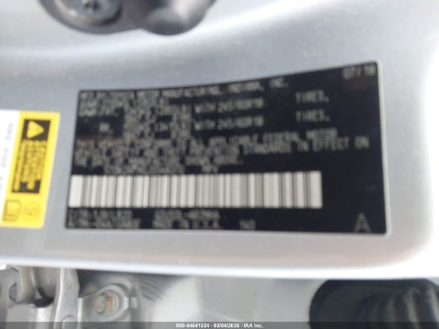 5TDKZRFH0JS548370 Toyota Highlander Xle