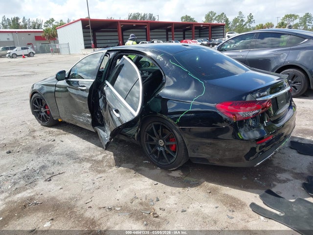 2021 MERCEDES-BENZ E 350 W1KZF8DBXMA907795 Photo 2