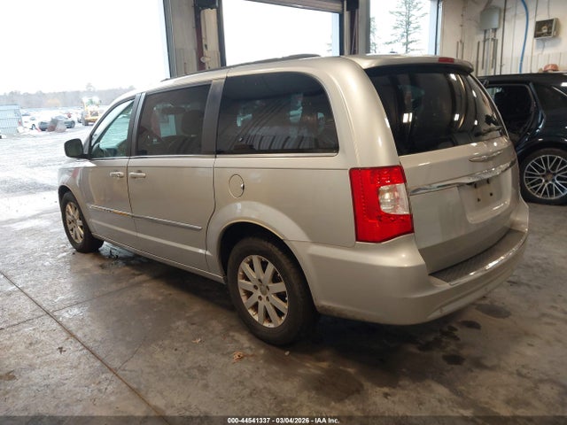 2011 Chrysler Town & Country Touring-l მანქანა იყიდება აუქციონზე, vin: 2A4RR8DG6BR799787, აუქციონის ნომერი: 44541337