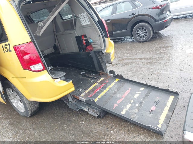 2C4RDGBG6HR758781 Dodge Grand Caravan Se