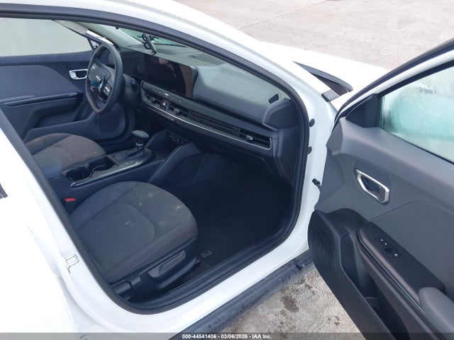 44541406 :رقم المزاد ، 3KPFT4DE4SE239513 vin ، 2025 Kia K4 Lx مزاد بيع
