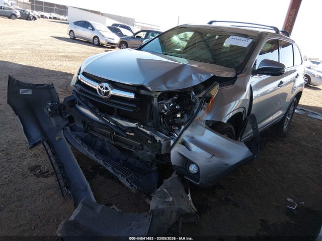 5TDZKRFH3GS169245 Toyota Highlander Le Plus V6