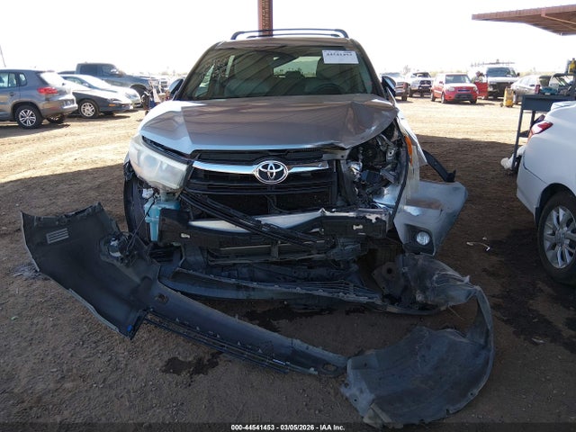 5TDZKRFH3GS169245 Toyota Highlander Le Plus V6