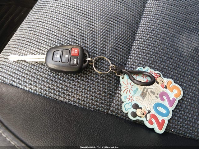 Toyota COROLLA LE 2015 2T1BURHE0FC312190 Image 11