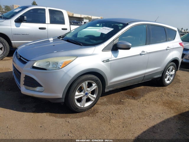 1FMCU0GX5FUB32771 Ford ESCAPE SE