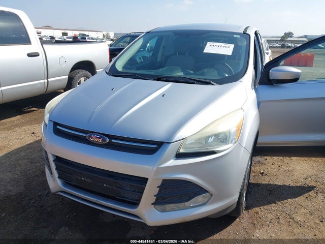 1FMCU0GX5FUB32771 Ford ESCAPE SE