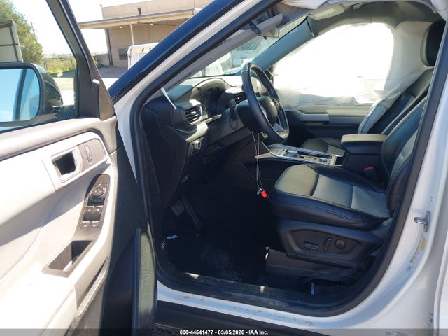 2022 FORD EXPLORER 1FMSK8DH3NGA46563 Photo 4