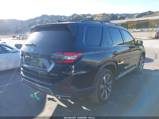 Honda Pilot Touring 2025 5FNYG2H73SB001319 Image 4