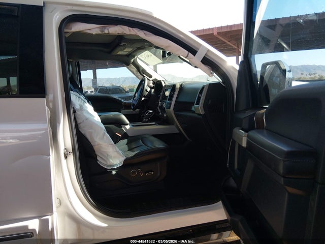 Продажа на аукционе авто 2018 Ford F-150 Lariat, vin: 1FTEW1E51JFA33327, номер лота: 44541522
