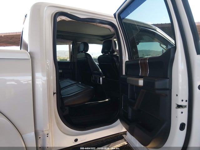 Продажа на аукционе авто 2018 Ford F-150 Lariat, vin: 1FTEW1E51JFA33327, номер лота: 44541522