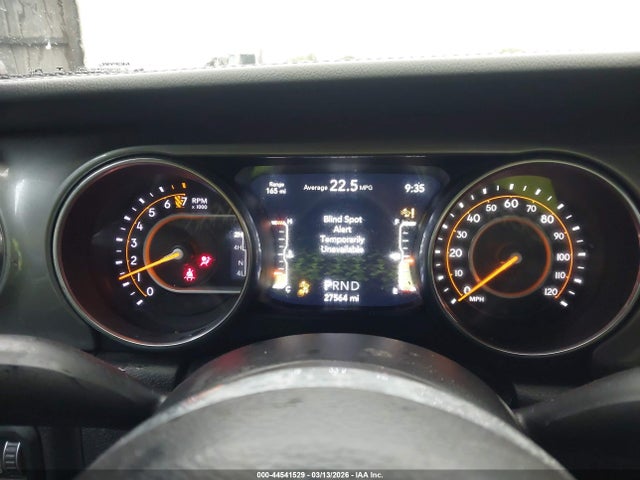 1C4HJXEG7KW561875 Jeep Wrangler Unlimited Sahara 4x4