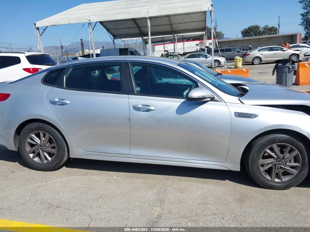 5XXGT4L38LG421972 KIA Optima Lx