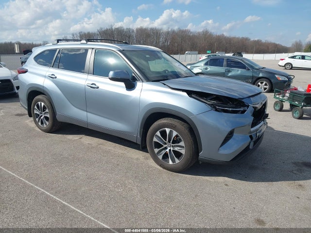 2024 TOYOTA HIGHLANDER 5TDKDRBH2RS573951