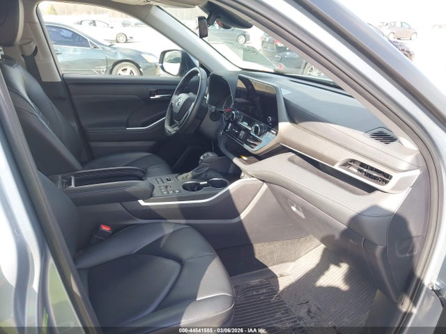 2024 TOYOTA HIGHLANDER 5TDKDRBH2RS573951 Photo 4