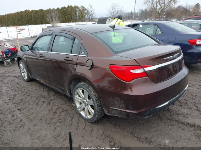 44541592 :رقم المزاد ، 1C3CCBBB7CN188879 vin ، 2012 Chrysler 200 Touring مزاد بيع
