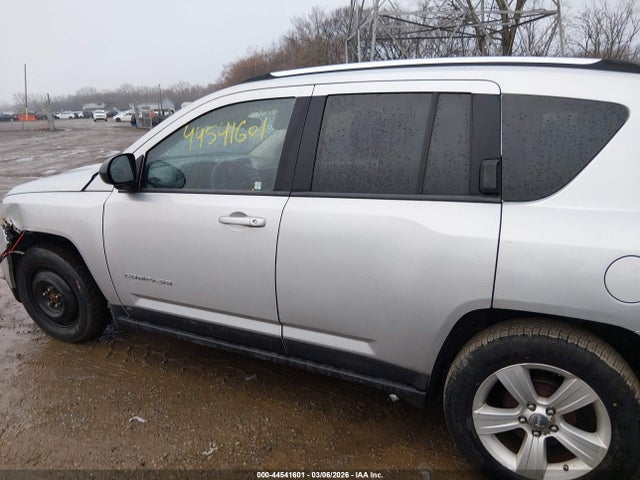 Продажа на аукционе авто 2011 Jeep Compass, vin: 1J4NT1FA9BD138564, номер лота: 44541601