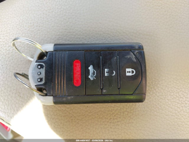 44541637 :رقم المزاد ، 19VDE3F76DE301757 vin ، 2013 Acura Ilx Hybrid 1.5l مزاد بيع