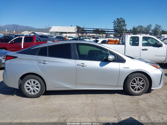 Toyota Prius Le 2019 JTDKARFUXK3077660 Image 13