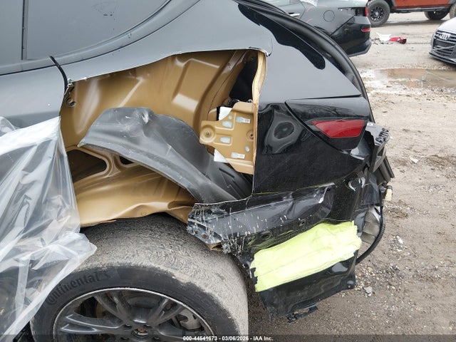 2025 Tesla Model Y Long Range Dual Motor All-wheel Drive მანქანა იყიდება აუქციონზე, vin: 7SAYGDEE4SF300044, აუქციონის ნომერი: 44541673