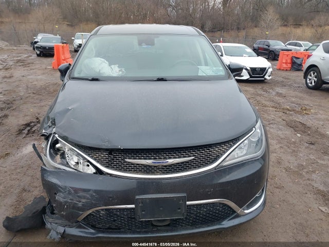 Продаж на аукціоні авто 2020 Chrysler Pacifica Touring, vin: 2C4RC1FG1LR211727, номер лоту: 44541676