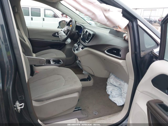 Продаж на аукціоні авто 2020 Chrysler Pacifica Touring, vin: 2C4RC1FG1LR211727, номер лоту: 44541676