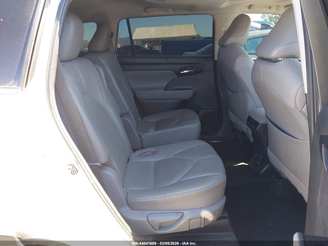 5TDGZRAH1LS513188 Toyota Highlander Xle