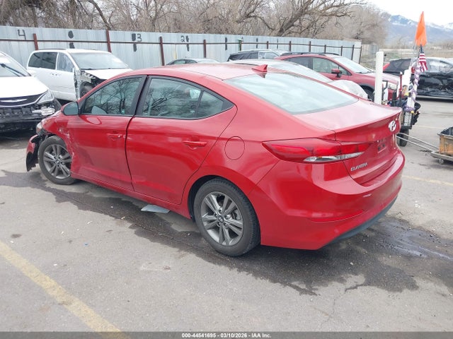5NPD84LF3JH213689 Hyundai ELANTRA SEL