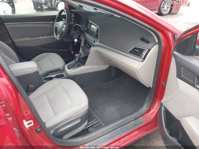 5NPD84LF3JH213689 Hyundai ELANTRA SEL