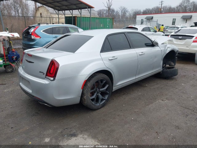 2021 Chrysler 300 300s მანქანა იყიდება აუქციონზე, vin: 2C3CCABG8MH520246, აუქციონის ნომერი: 44541747