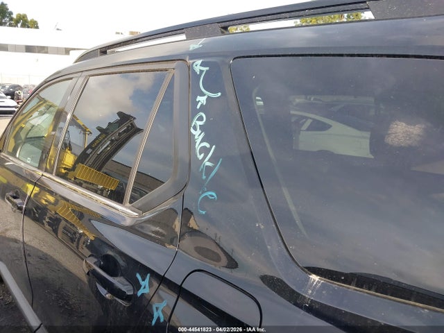 Honda Pilot Touring 2025 5FNYG2H77SB004529 Image 14