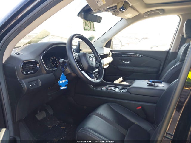 Honda Pilot Touring 2025 5FNYG2H77SB004529 Image 17