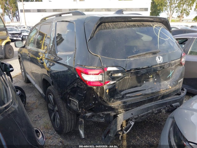 Honda Pilot Touring 2025 5FNYG2H77SB004529 Image 3