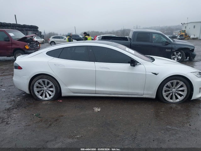Tesla Model S 60d/70d/75d/85d/90d 2016 5YJSA1E26GF169909 Image 13