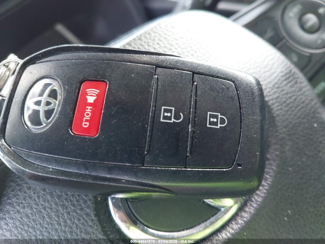 Toyota Corolla Cross Le 2022 7MUBAAAGXNV004848 Image 11